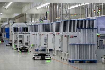 智能工厂生产忙，浙江技术服务助升级